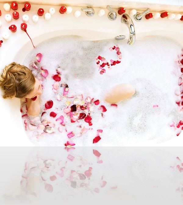 Name made with rose pettles