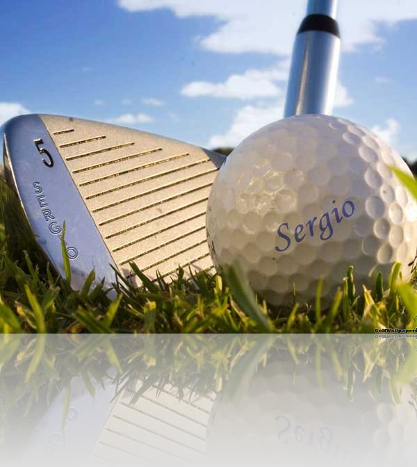 Golfball and club